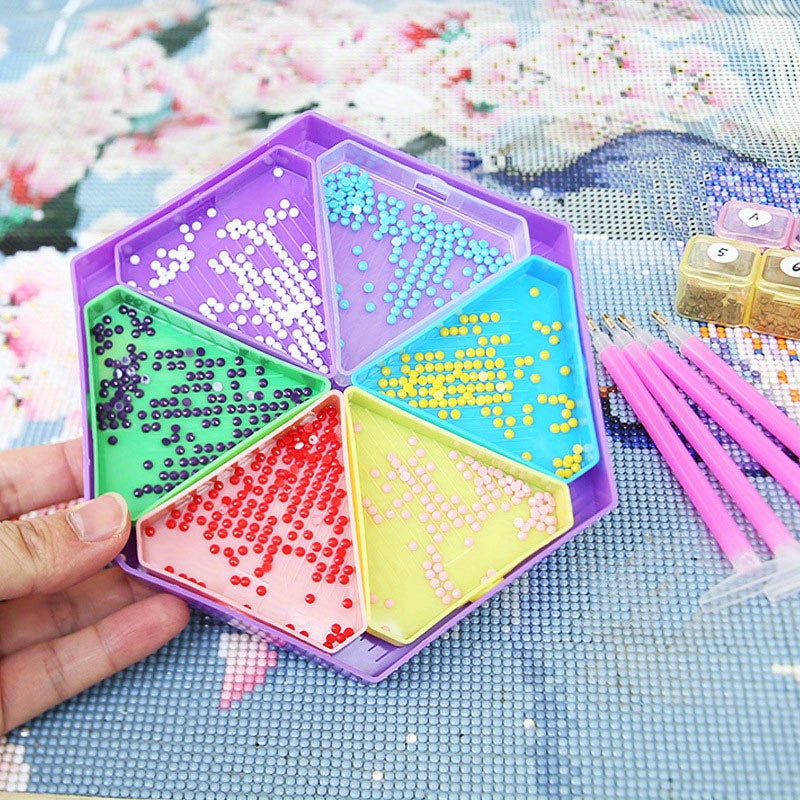 Multicolor Plastic Diamond Painting Beads Tray Set