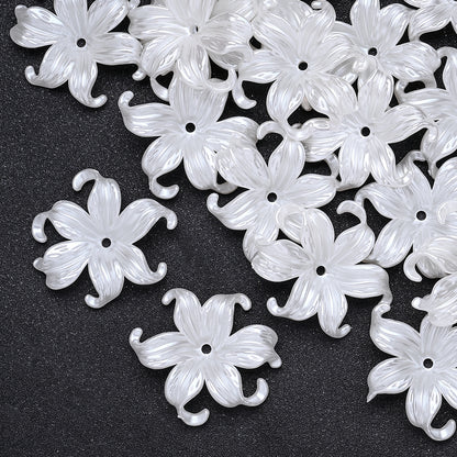 40x45mm White Acrylic Waterweed Flower Beads