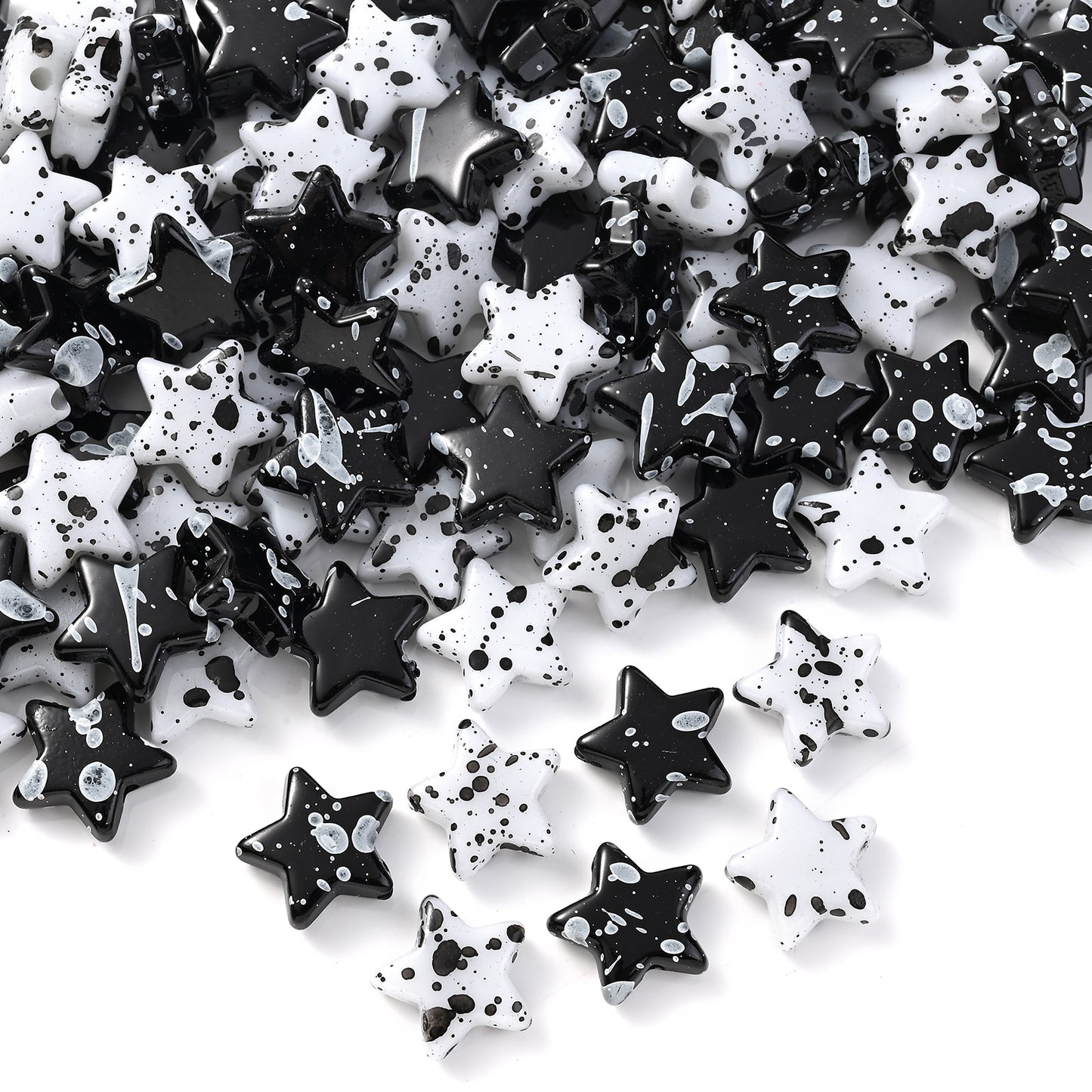 200pcs 13mm Black and White Star Acrylic Beads