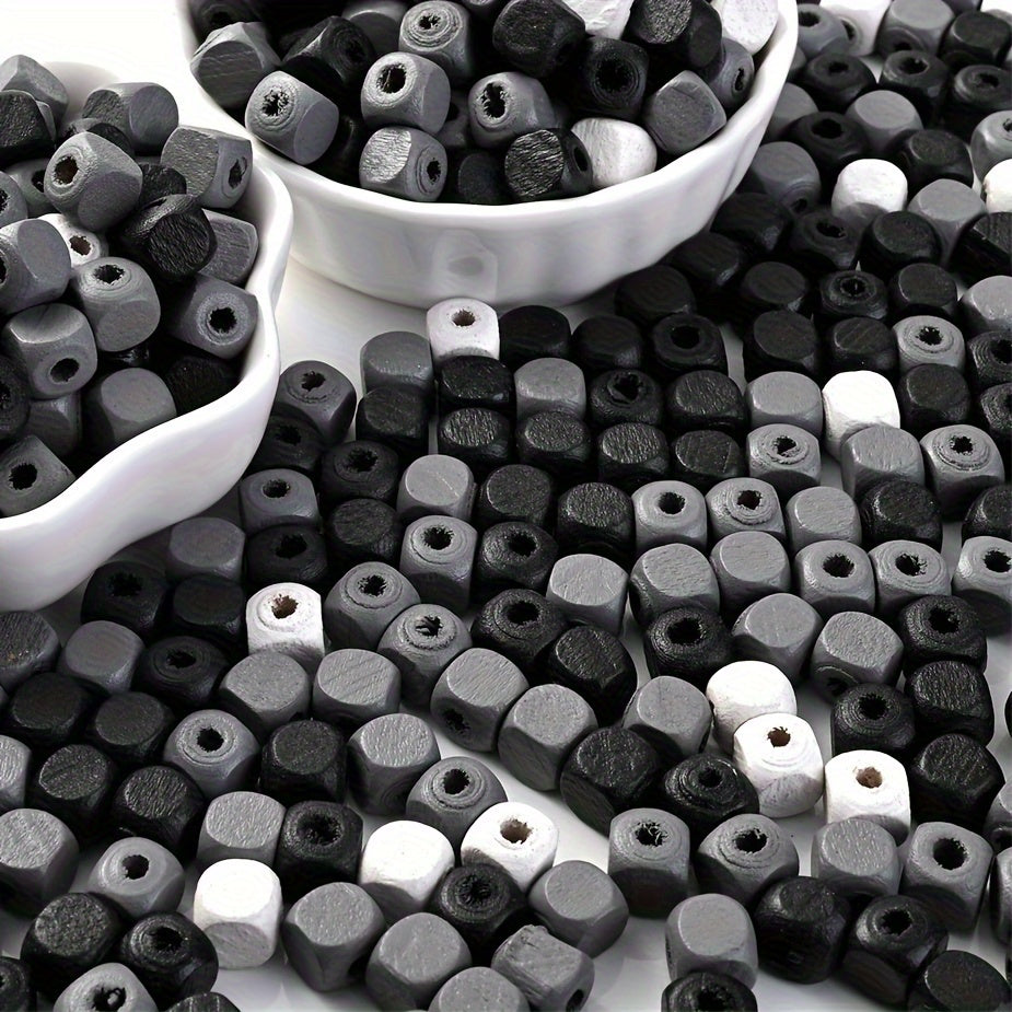 200pcs Black & White Square Wooden Beads