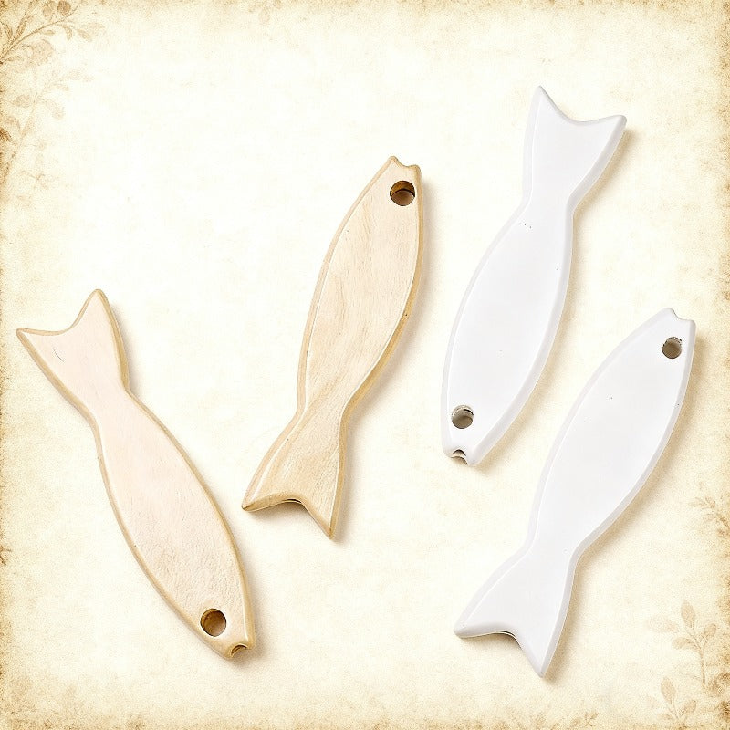 2pcs 2x7.9cm Fish-Shaped Wooden Beads