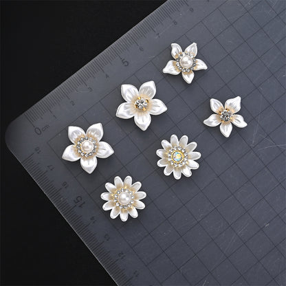 White Flower Rhinestone Flatback Beads