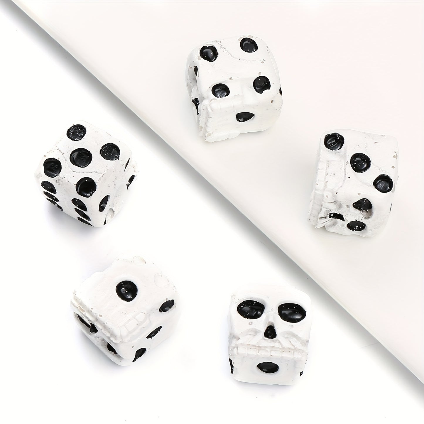 1Pc Halloween Dice Beads 18mm (0.708in) Square Resin Skull Loose Spacer Beads for Jewelry Making DIY Bracelet Necklace Handcrafts Festival Gifts House Decor Accessories